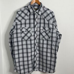 Wyoming Traders snap down western shirt.  Size XL.